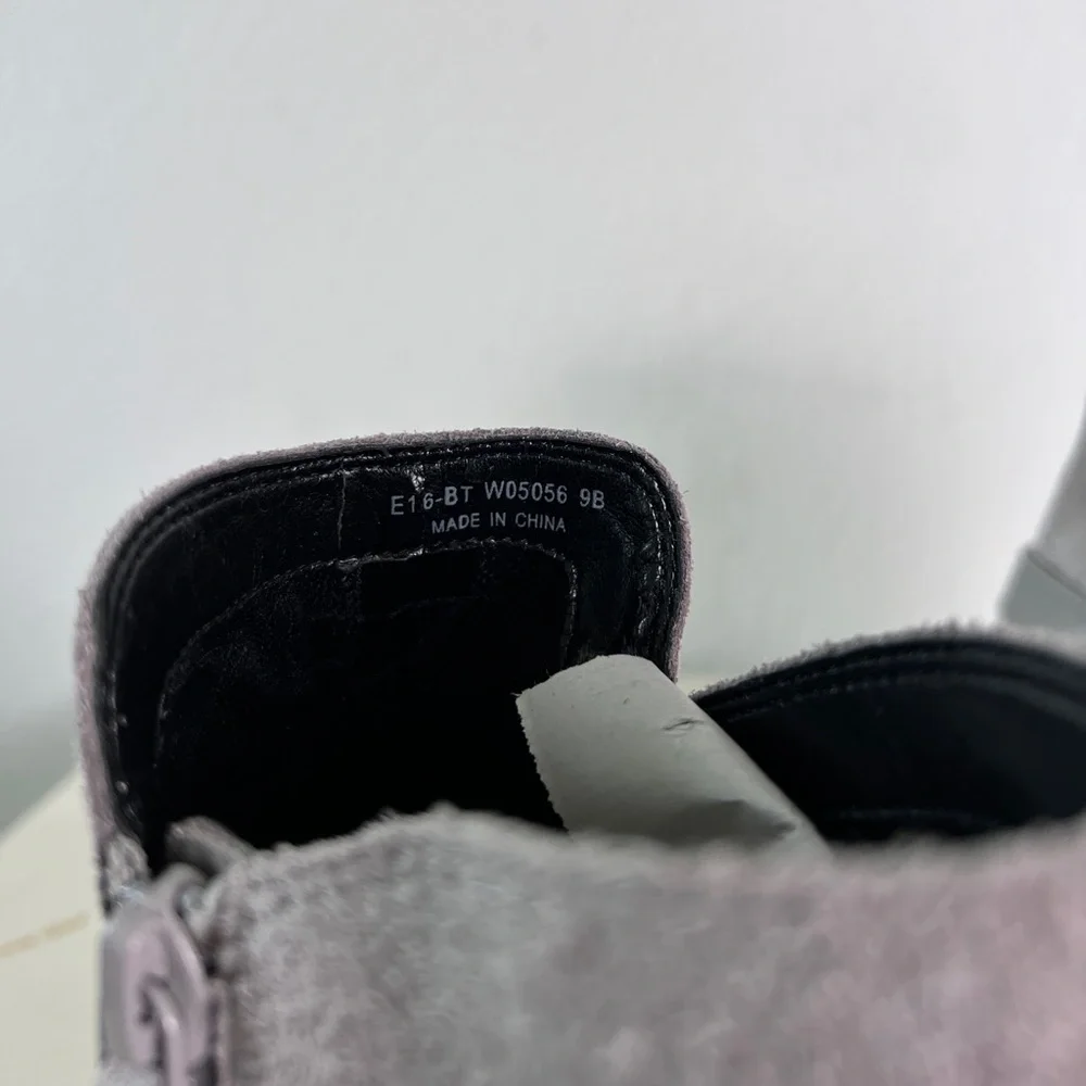 Cole Haan Boots Women’s 9 B Heels Ankle Booties Buckle Strap Gray Suede‎